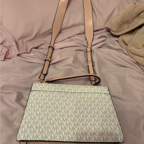 Michael kors bag - Picture 4 of 5